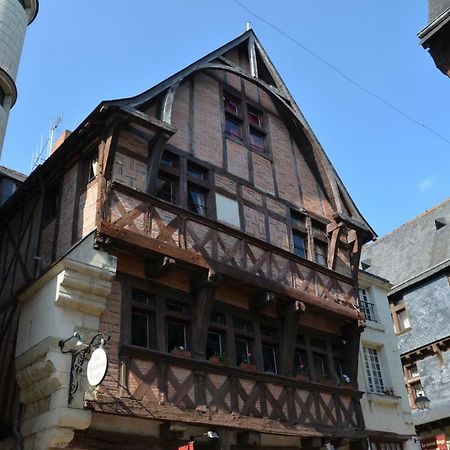 La Maison Rouge Chinon Exterior photo